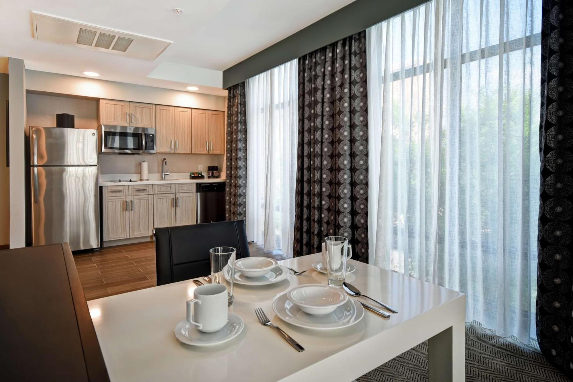 Homewood Suites By Hilton Greenville Downtown Extérieur photo