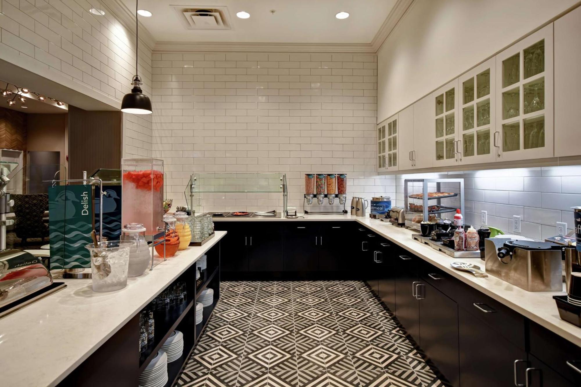 Homewood Suites By Hilton Greenville Downtown Extérieur photo