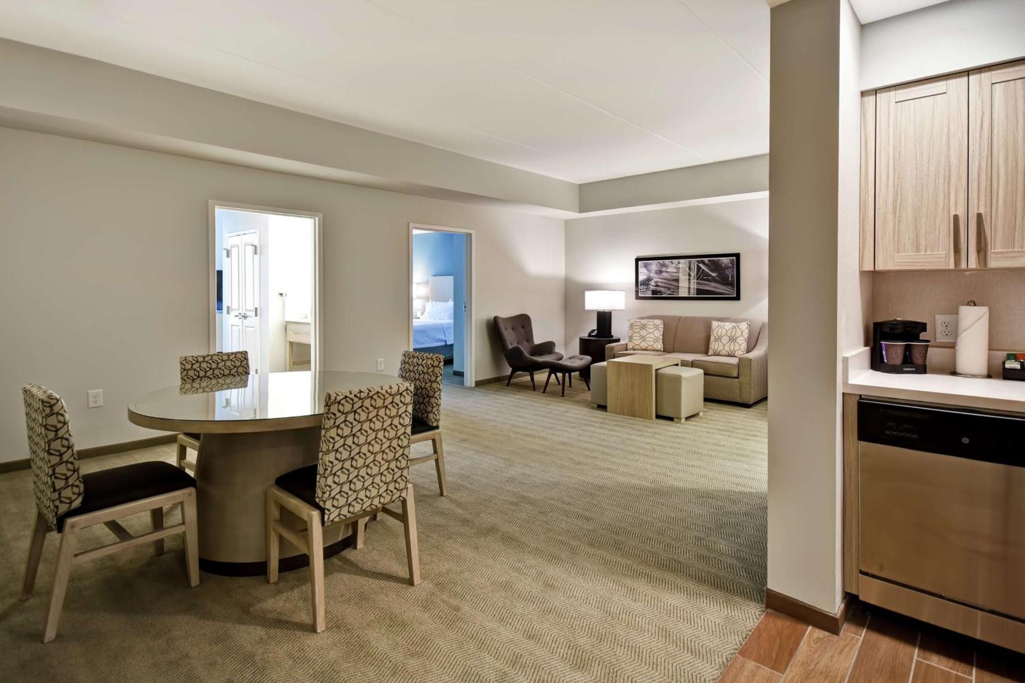 Homewood Suites By Hilton Greenville Downtown Extérieur photo